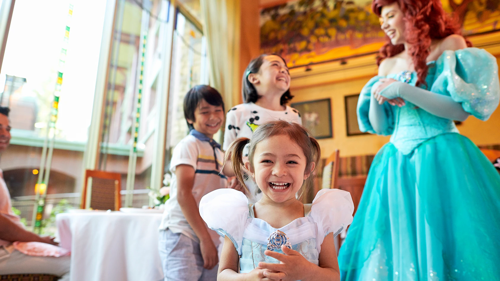 Character dining experience